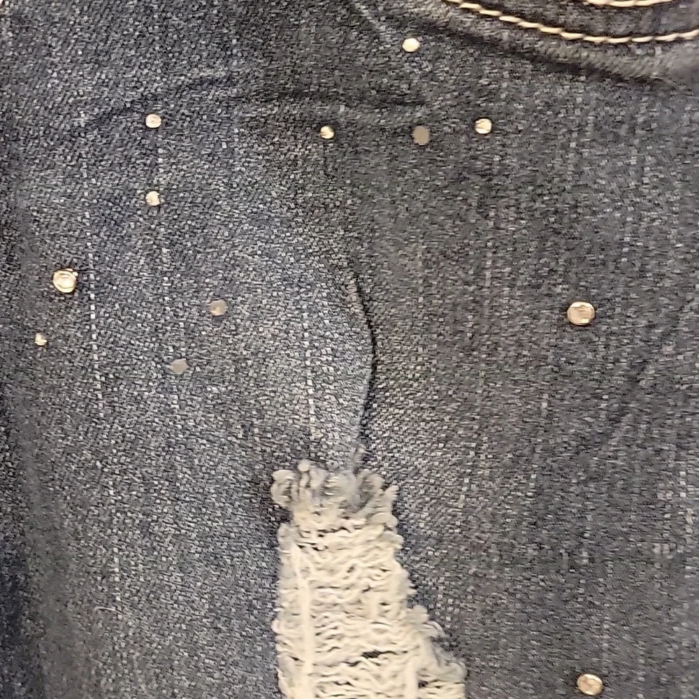 London Ripped Jeans - Picture 3 of 5